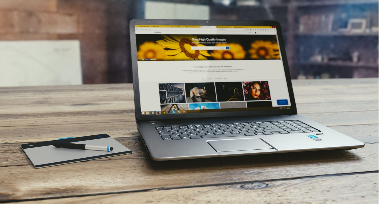 gray-laptop-computer