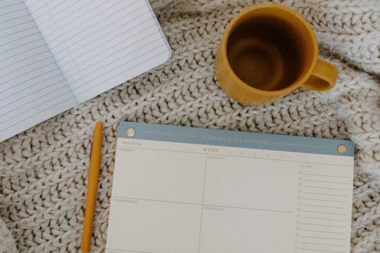 flatlay-photo-of-weekly-planner
